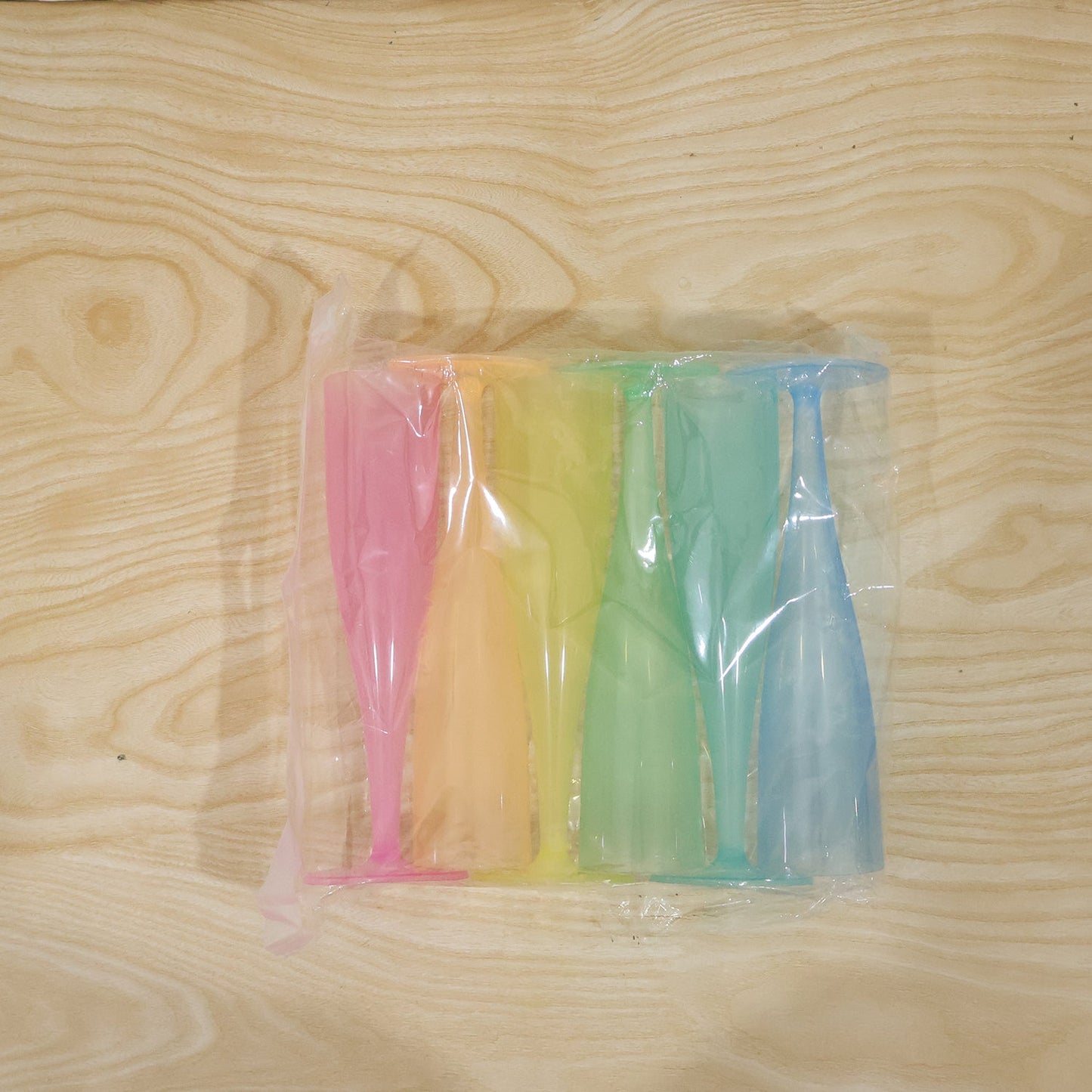 6 piece reusable plastic flutes for champagne and sparkling drinks