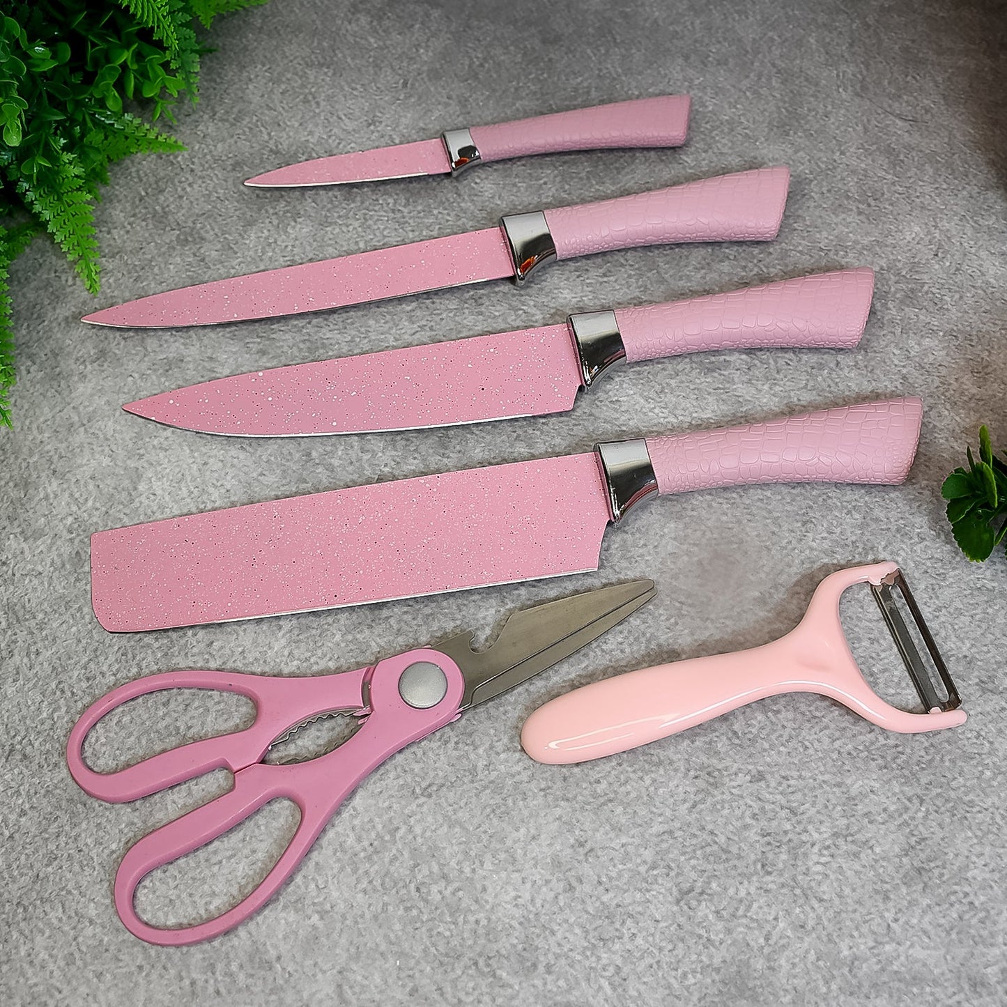 Quickslice 6 Pcs Chef Knife Set with stainless steel blades and ceramic coating.