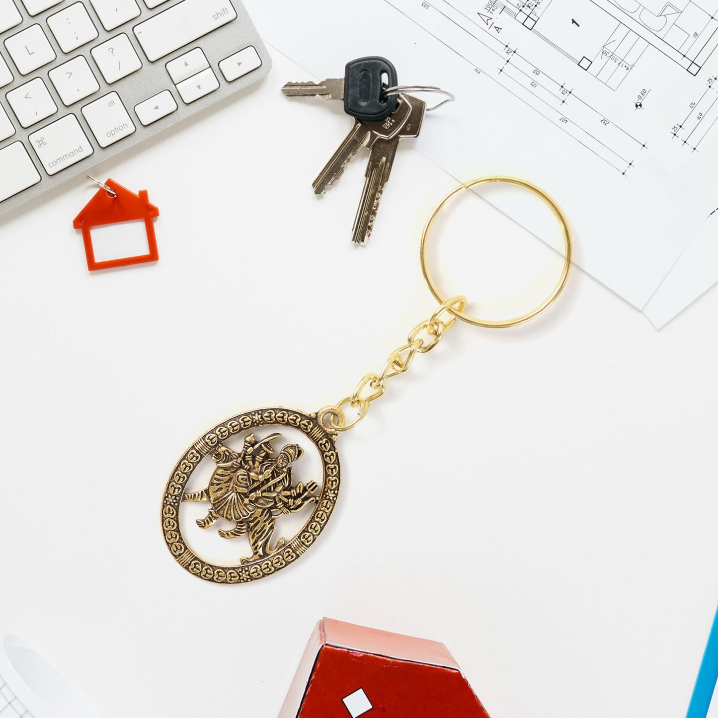 Durga key holder displaying strong golden chain and keyring