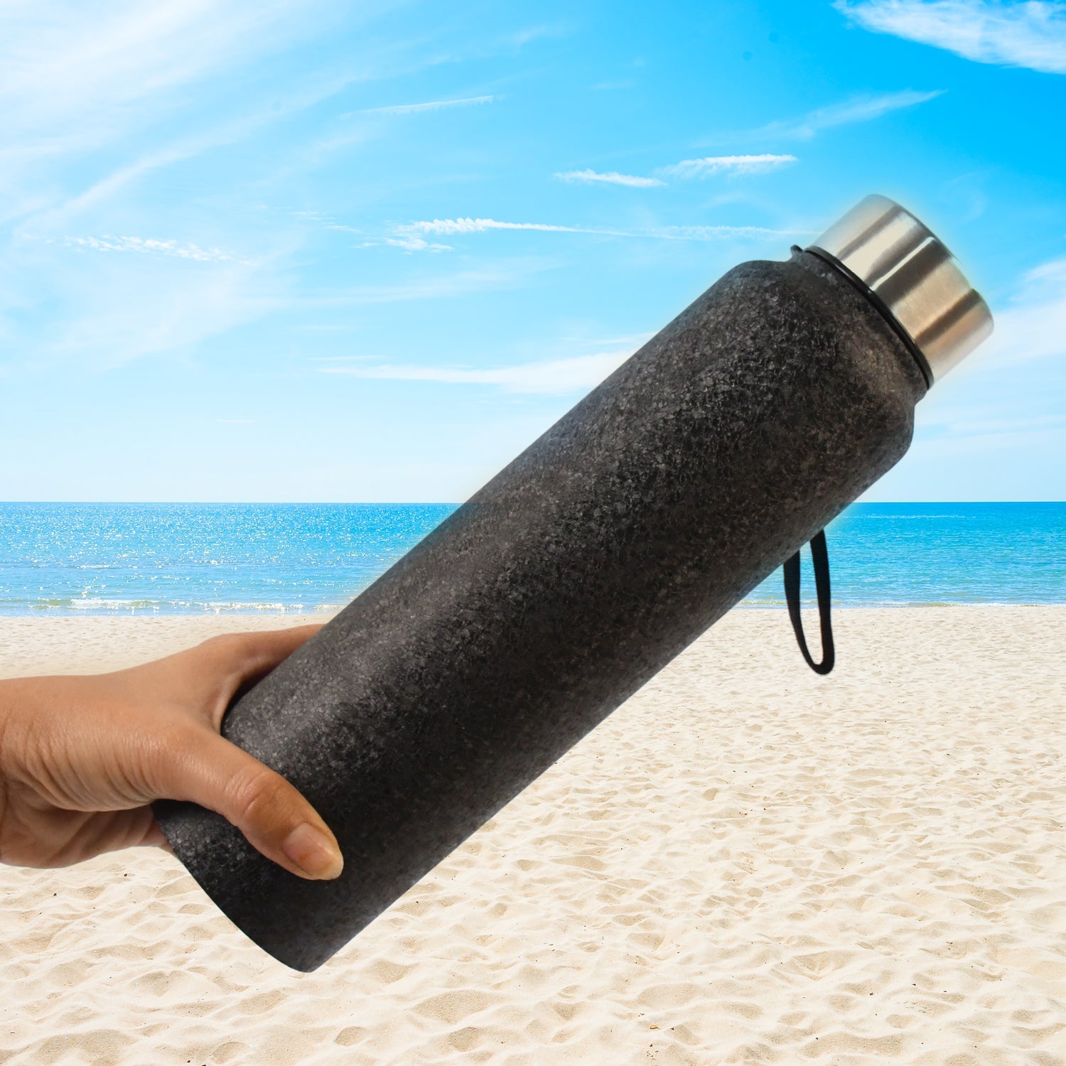 Sweat-proof black insulated stainless steel water bottle with no condensation