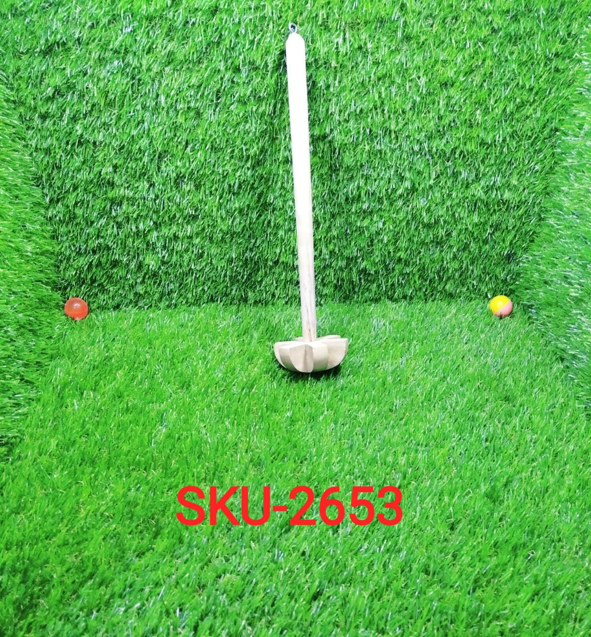 All-purpose wooden blender, perfect for mixing and smashing ingredients.
