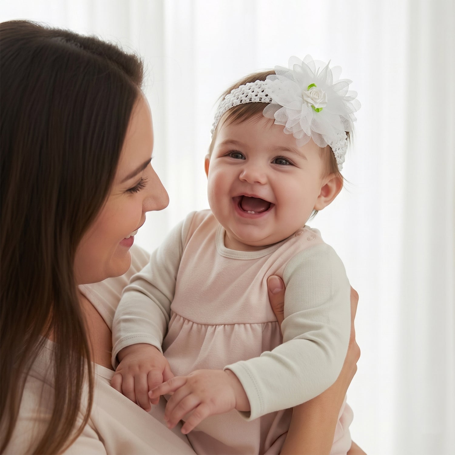 Stylish soft fabric headband for infants, ideal for photoshoots and gifts