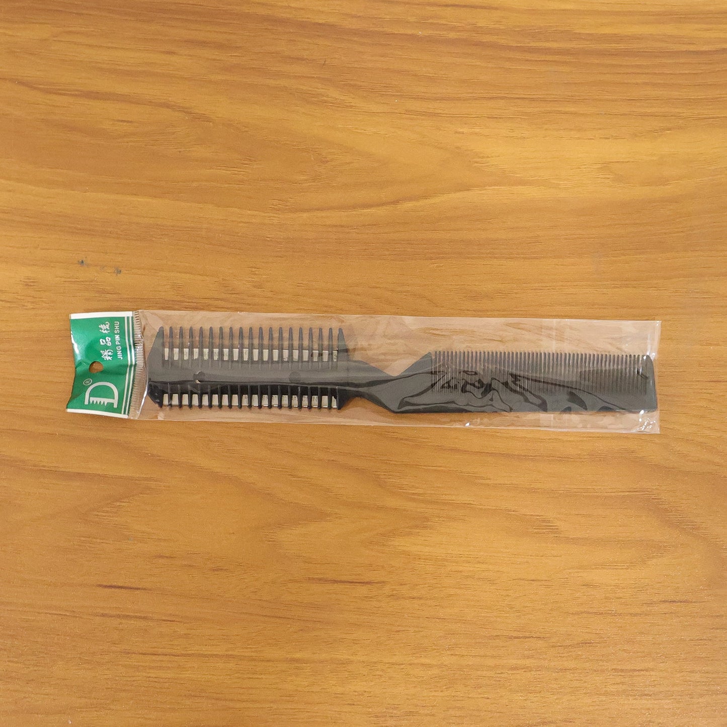 Styling razor comb tool for barber and home use