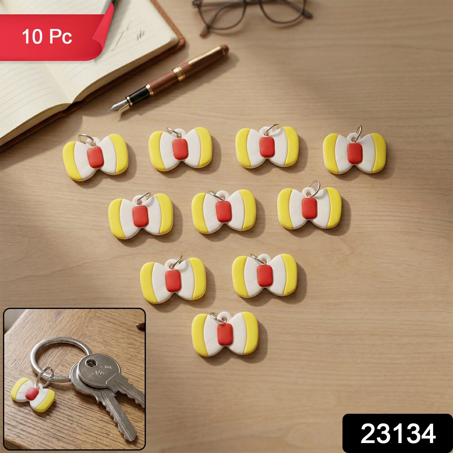 Decorative bow keychains for handbags and accessories