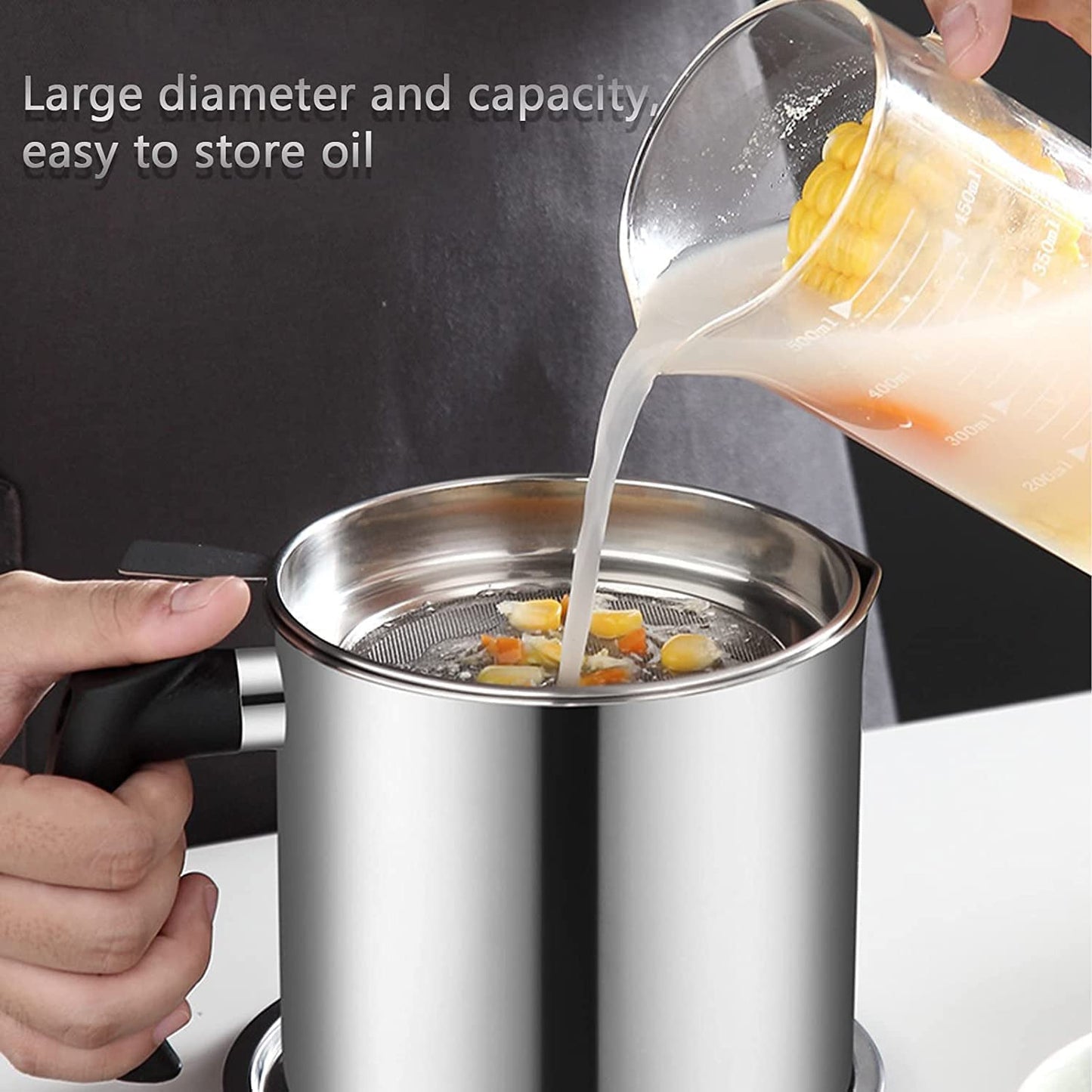 Frying oil reuse strainer pot with ergonomic handle