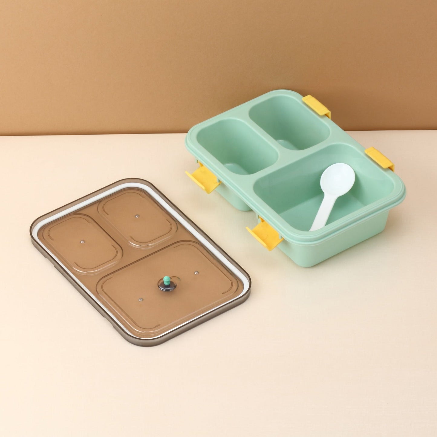 Bottom view of the BPA-free plastic lunch container, highlighting safe materials.